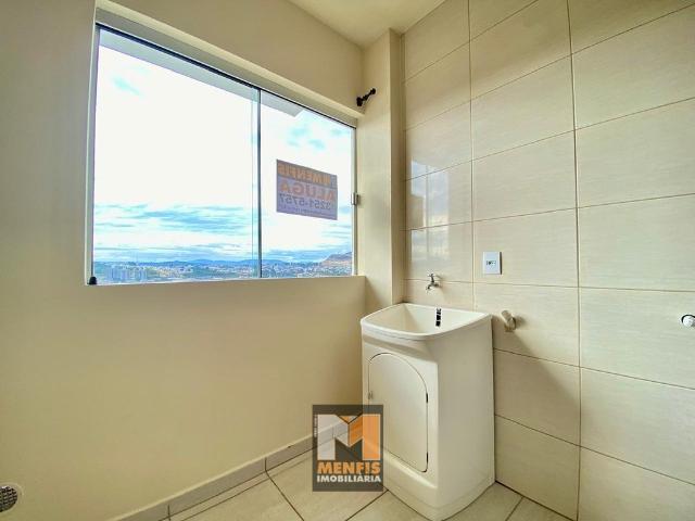 Apartamento Com 2 quartos no Bairro Coral