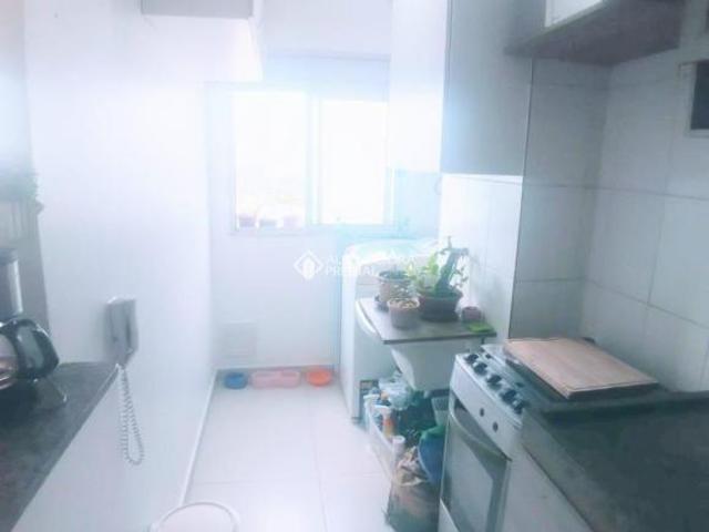 Apartamento com 2 quartos no bairro Glória
