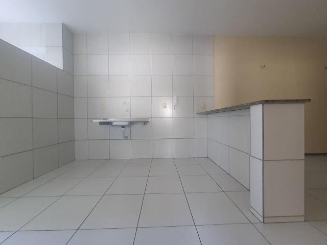 Apartamento com 2 quartos no bairro Maraponga em Fortaleza, CE