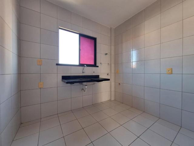 Apartamento com 2 quartos no bairro Parque Araxá em Fortaleza, CE