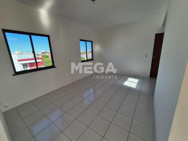 Apartamento com 2 quartos no bairro Parque Araxá em Fortaleza, CE