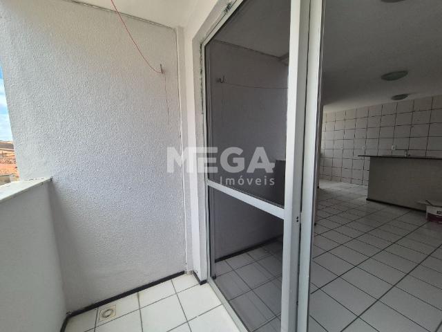 Apartamento com 2 quartos no bairro Parque Tabapua, em Caucaia, CE