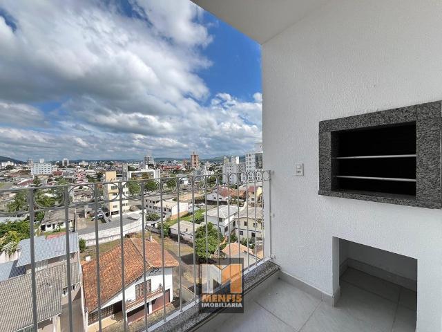 Apartamento com 2 quartos no Centro