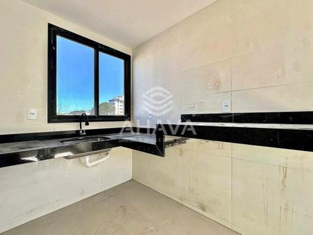 Apartamento com 2 Quartos à Venda, 50m², Itapoã, próximo à Avenida Pedro I