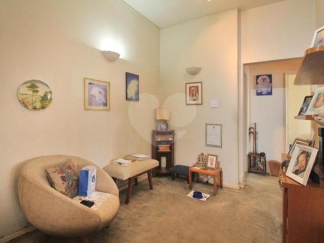 Apartamento com 2 quartos à venda em Cerqueira césar SP