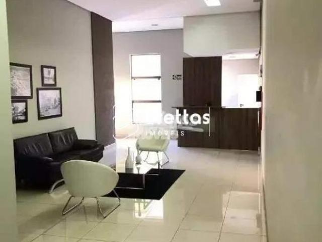 Apartamento com 2 quartos à venda em Lavras, no bairro Centro
