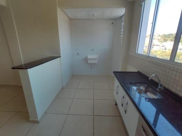 Apartamento com 2 quartos à venda em Varginha, no bairro Bouganville