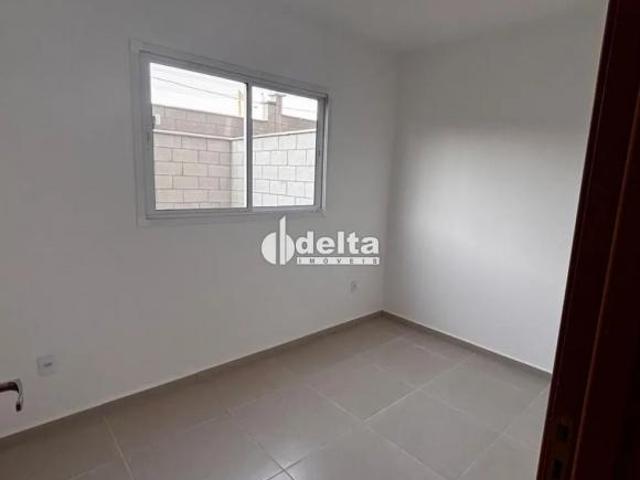 Apartamento com 2 quartos disponível para venda no bairro Grand Ville em Uberlândia MG