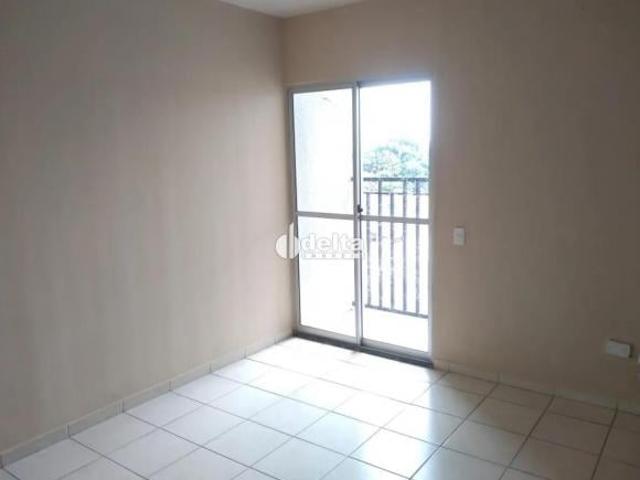 Apartamento com 2 quartos disponível para venda no bairro Mansour em Uberlândia MG