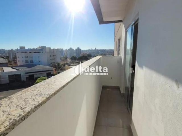 Apartamento com 2 quartos disponível para venda no bairro Tubalina em Uberlândia MG