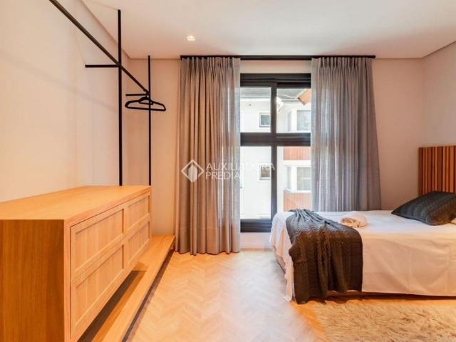 Apartamento com 2 quartos e 100m² para alugar em Centro, Canela