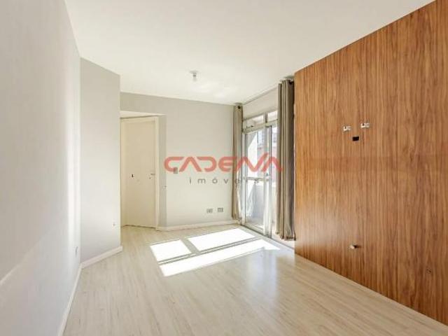 Apartamento com 2 quartos e 1 vaga à venda no Centro