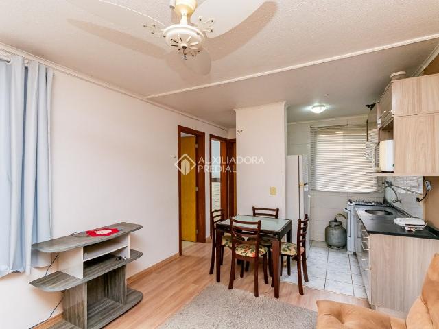 Apartamento com 2 quartos e 38m² para alugar em Jardim Leopoldina, Porto Alegre