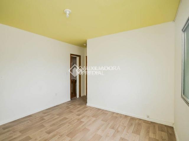 Apartamento com 2 quartos e 40m² para alugar em Restinga, Porto Alegre