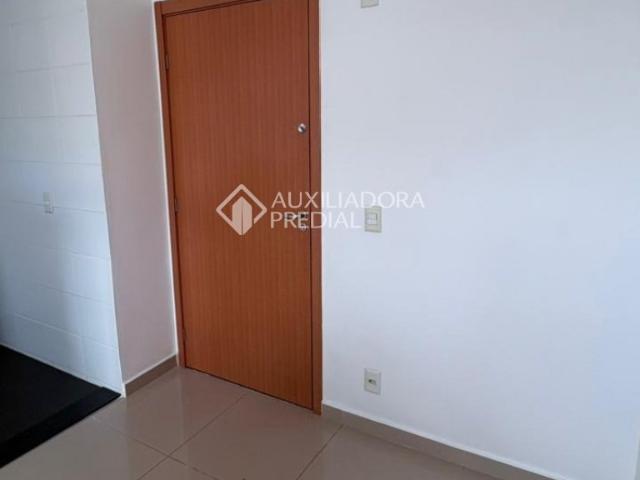 Apartamento com 2 quartos e 44m² para alugar em Humaitá, Porto Alegre