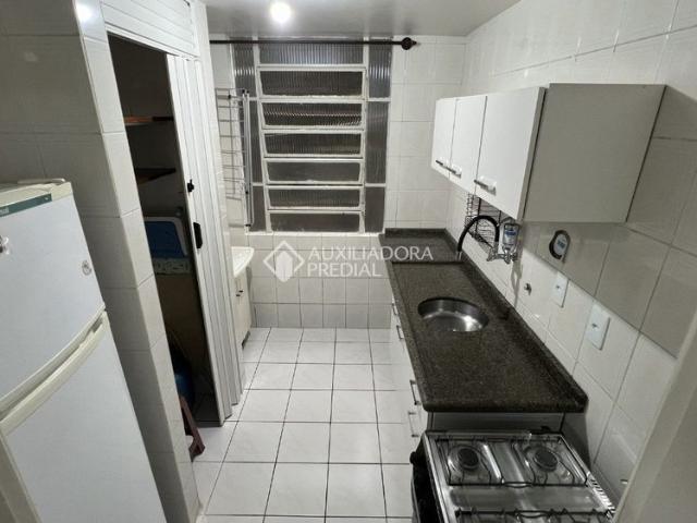 Apartamento com 2 quartos e 44m² para alugar em Pantanal, Florianópolis