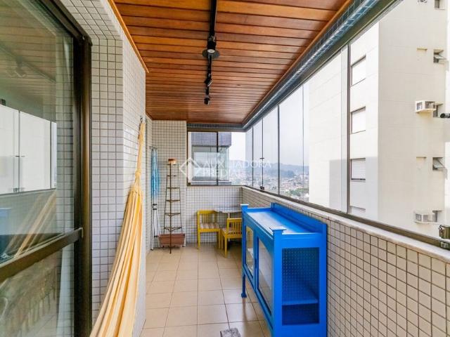 Apartamento com 2 quartos e 45m² para alugar em Jardim do Salso, Porto Alegre