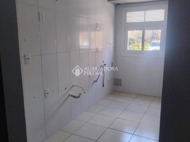 Apartamento com 2 quartos e 47m² para alugar em Restinga, Porto Alegre