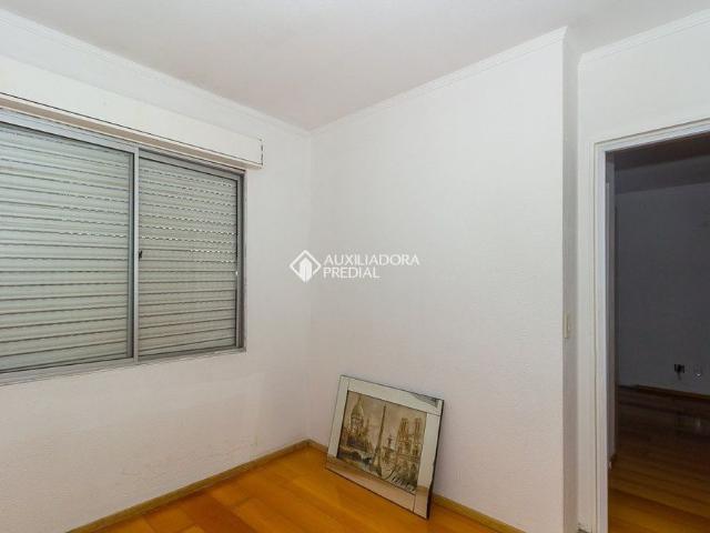 Apartamento com 2 quartos e 48m² para alugar em Sarandi, Porto Alegre