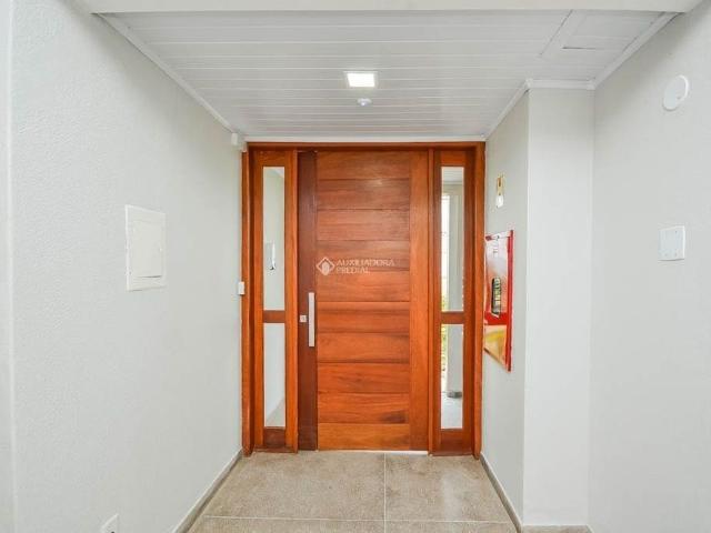 Apartamento com 2 quartos e 50m² para alugar em Azenha, Porto Alegre