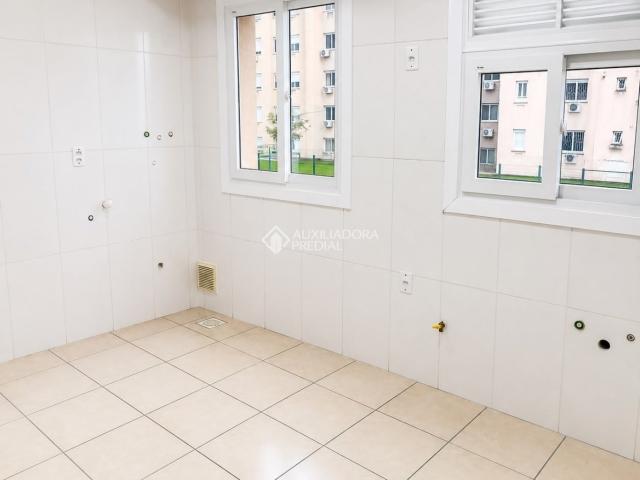 Apartamento com 2 quartos e 50m² para alugar em Restinga, Porto Alegre