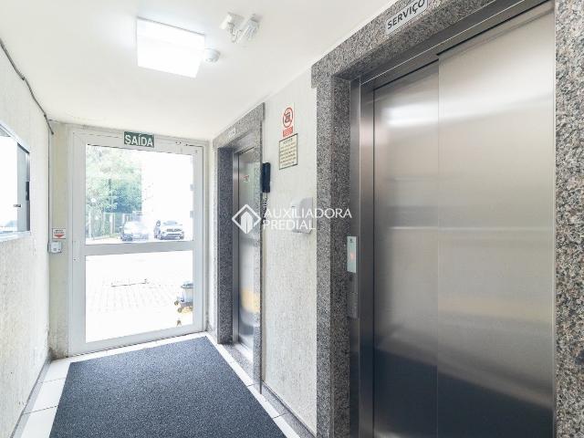Apartamento com 2 quartos e 50m² para alugar em Vila Nova, Porto Alegre