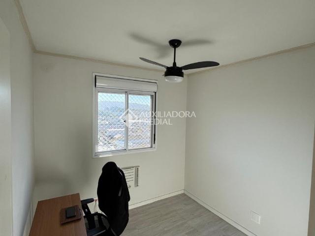 Apartamento com 2 quartos e 51m² para alugar em Camaquã, Porto Alegre