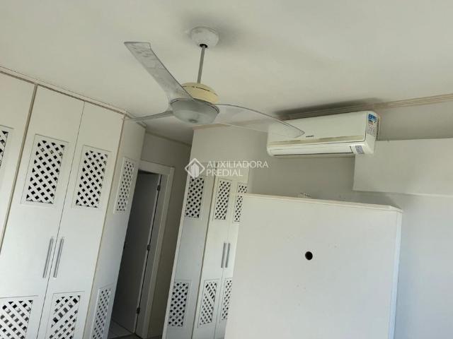 Apartamento com 2 quartos e 51m² para alugar em Camaquã, Porto Alegre
