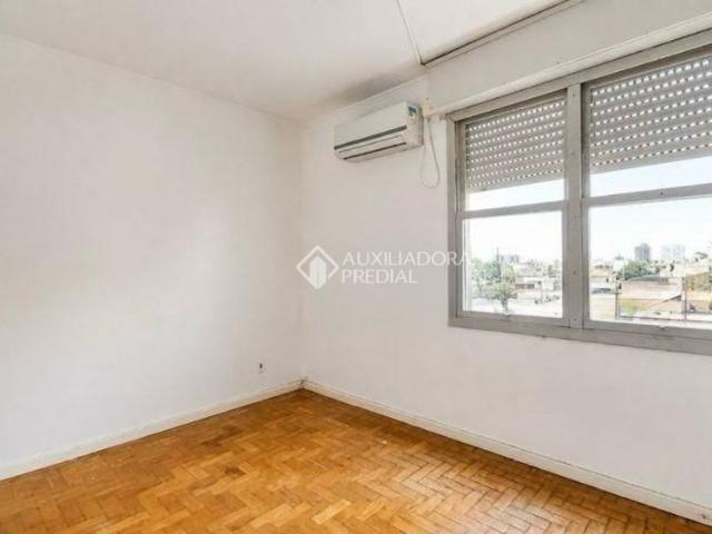 Apartamento com 2 quartos e 51m² para alugar em Santa Tereza, Porto Alegre