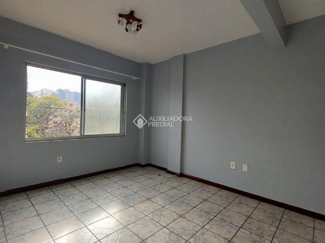 Apartamento com 2 quartos e 52m² para alugar em Harmonia, Canoas