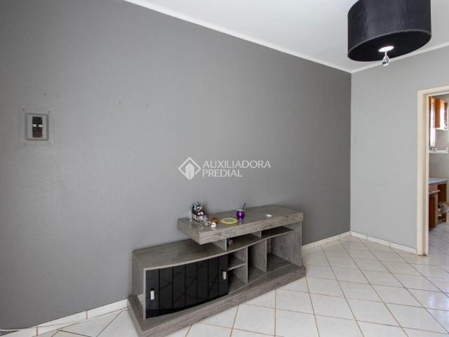 Apartamento com 2 quartos e 54m² para alugar em Camaquã, Porto Alegre