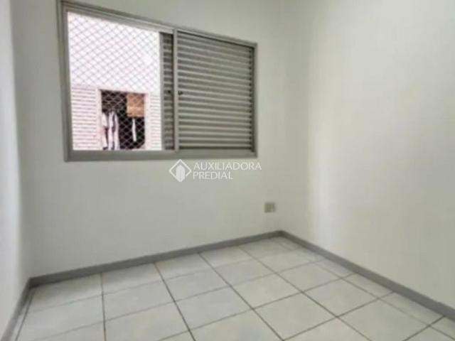 Apartamento com 2 quartos e 55m² para alugar em Centro, Florianópolis
