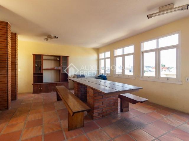 Apartamento com 2 quartos e 59m² para alugar em Camaquã, Porto Alegre