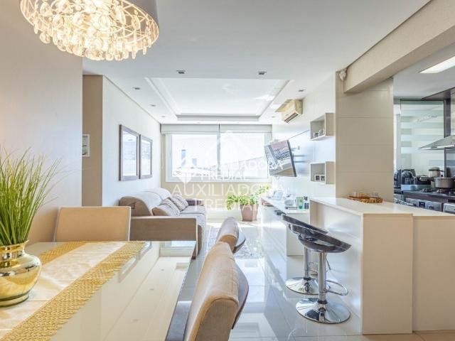 Apartamento com 2 quartos e 59m² para alugar em São João, Porto Alegre