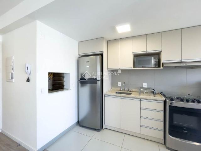 Apartamento com 2 quartos e 61m² para alugar em Farroupilha, Porto Alegre