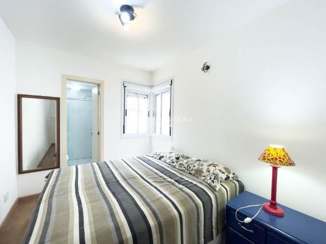 Apartamento com 2 quartos e 61m² para alugar em Rio Branco, Porto Alegre