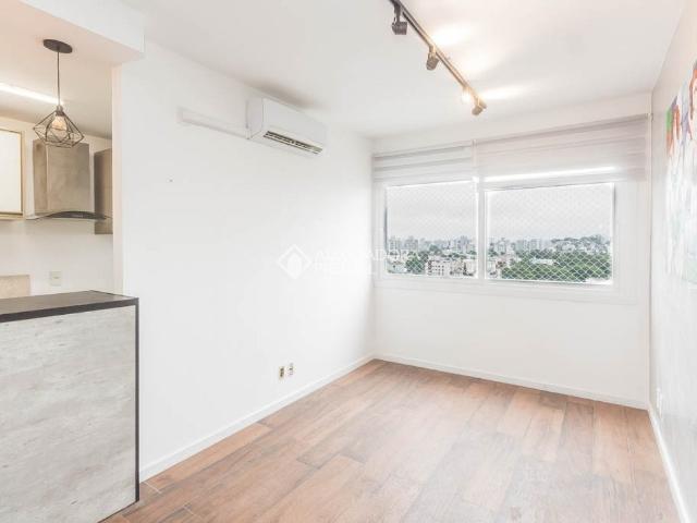 Apartamento com 2 quartos e 61m² para alugar em São Sebastião, Porto Alegre