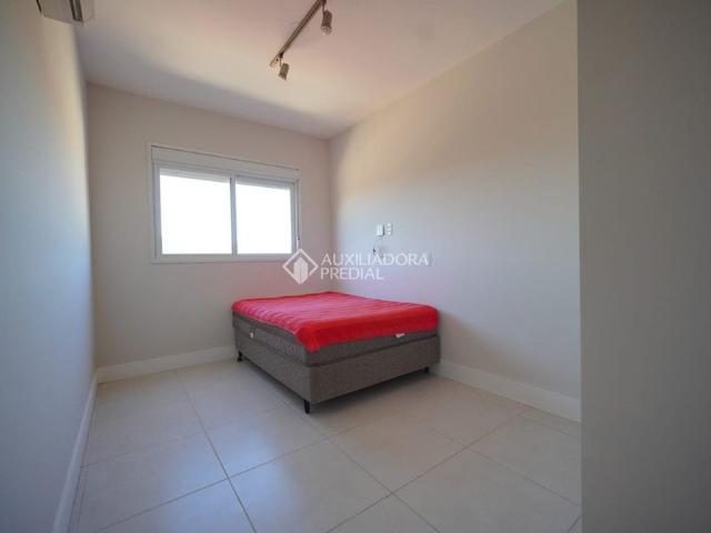 Apartamento com 2 quartos e 63m² para alugar em Carvoeira, Florianópolis