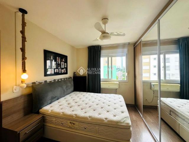 Apartamento com 2 quartos e 64m² para alugar em Centro, Novo Hamburgo