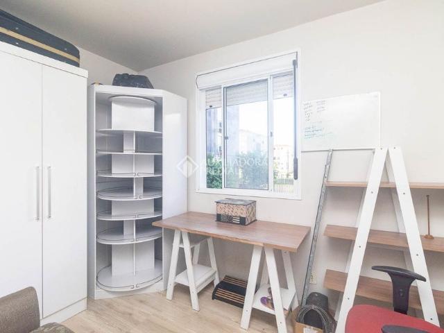 Apartamento com 2 quartos e 64m² para alugar em Humaitá, Porto Alegre
