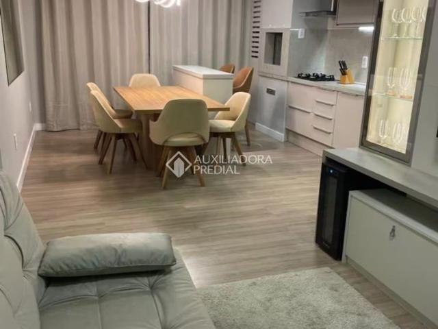 Apartamento com 2 quartos e 64m² para alugar em Piratini, Gramado