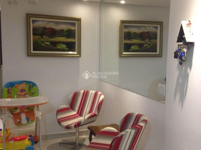 Apartamento com 2 quartos e 64m² para alugar em Vila Ipiranga, Porto Alegre
