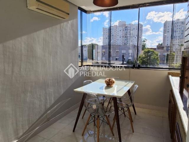 Apartamento com 2 quartos e 65m² para alugar em São Sebastião, Porto Alegre