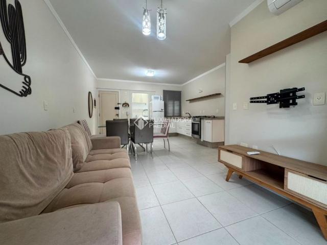 Apartamento com 2 quartos e 66m² para alugar em Jurerê, Florianópolis