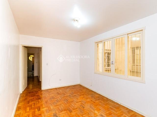 Apartamento com 2 quartos e 66m² para alugar em Passo da Areia, Porto Alegre