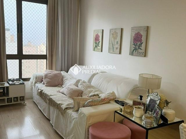 Apartamento com 2 quartos e 66m² para alugar em Passo d'Areia, Porto Alegre