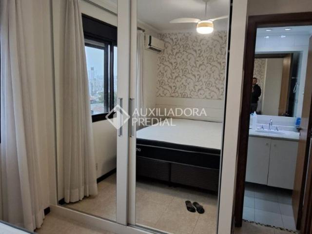 Apartamento com 2 quartos e 67m² para alugar em Petrópolis, Porto Alegre