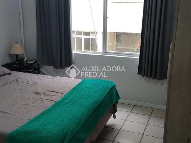 Apartamento com 2 quartos e 70m² para alugar em Córrego Grande, Florianópolis