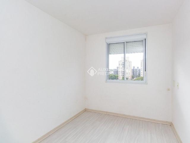 Apartamento com 2 quartos e 70m² para alugar em Sarandi, Porto Alegre