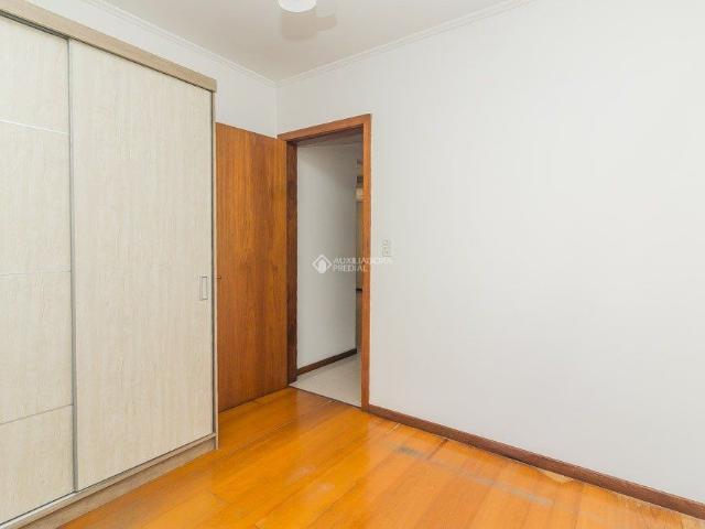 Apartamento com 2 quartos e 72m² para alugar em Jardim Lindóia, Porto Alegre